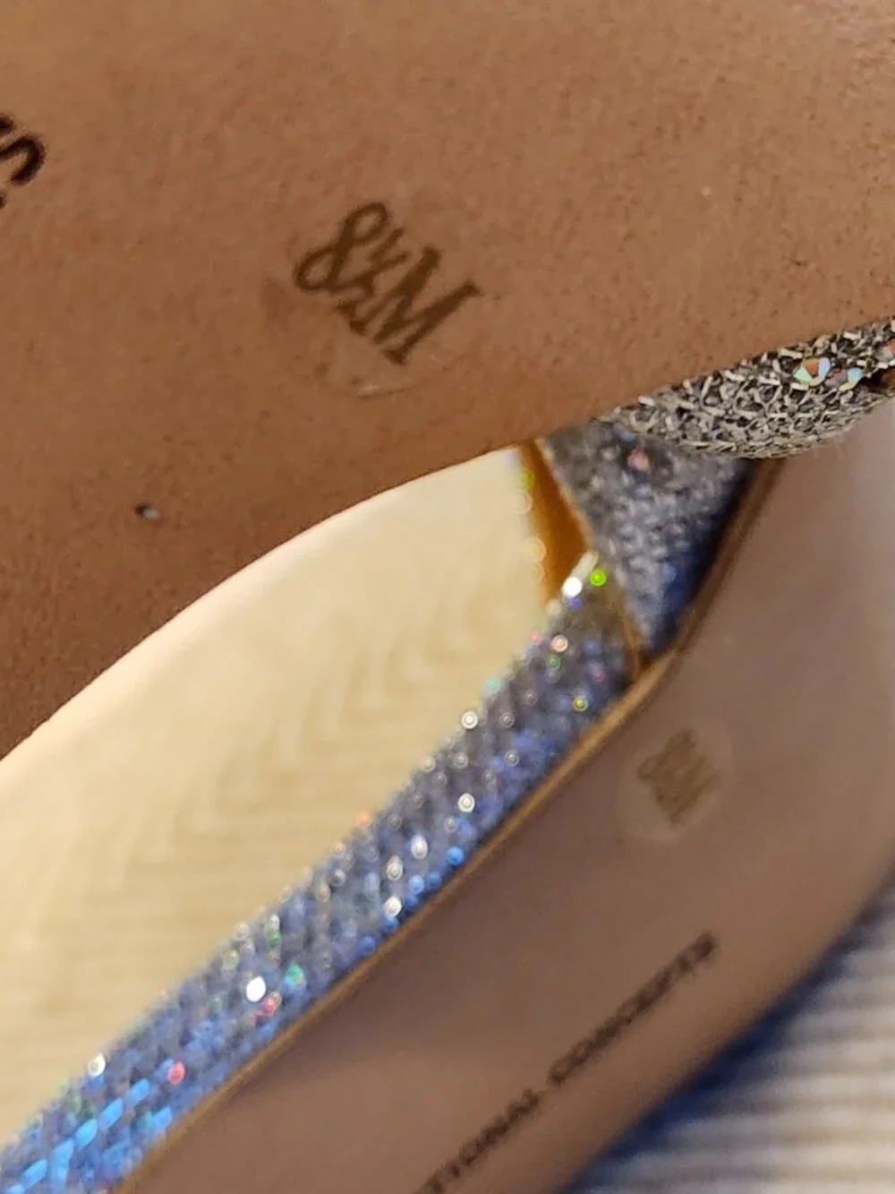 INC International Concepts Kenjay Heels Silver Shiny BRIDAL WEDDING - Picture 8 of 8